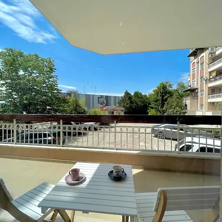 Sea Breeze Апартаменты